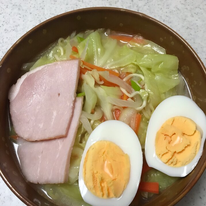 具たくさんラーメン